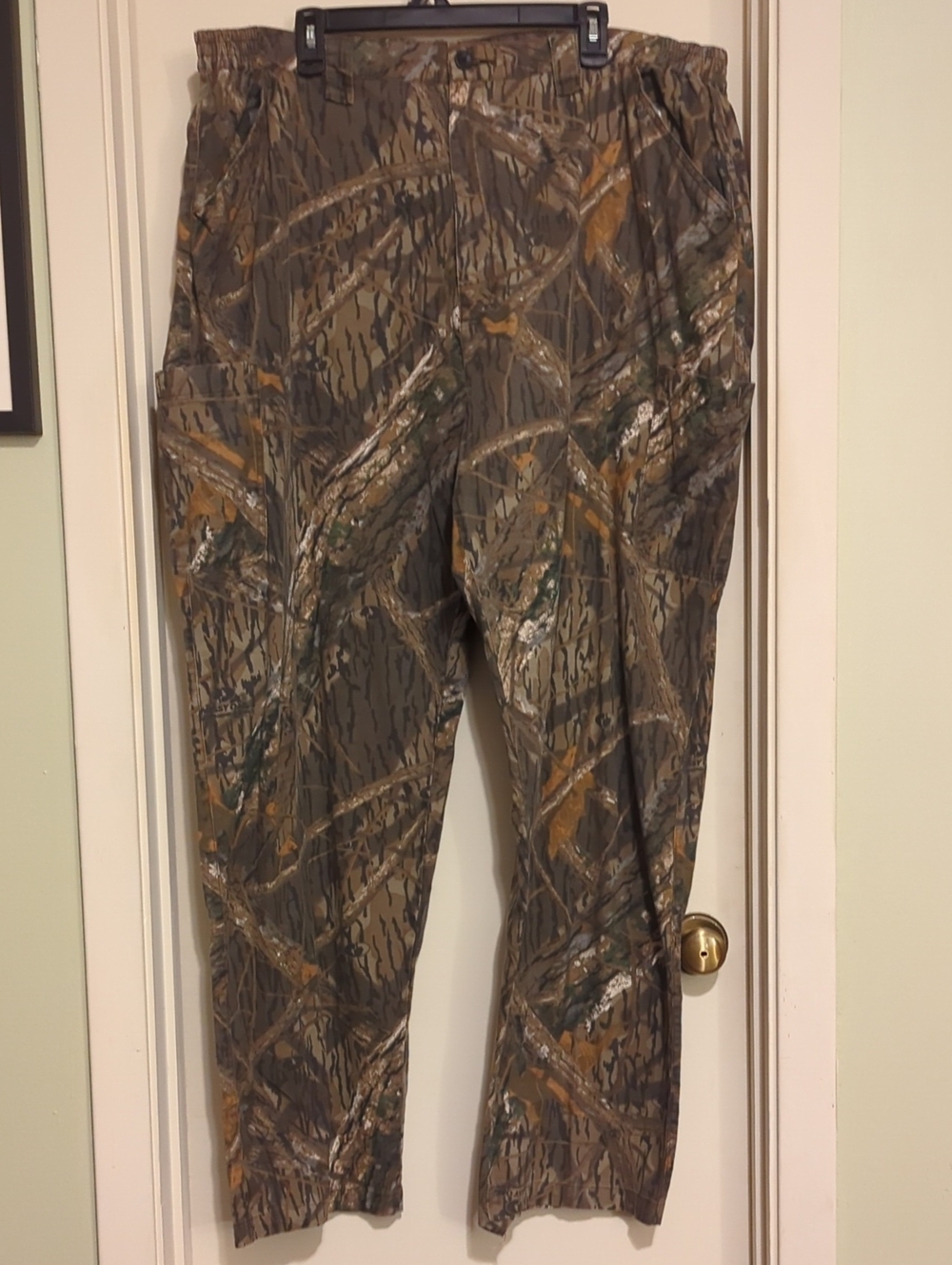 Camouflage Outdoor Pants in Brown & Olive